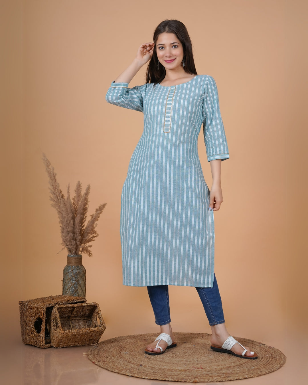 RimeLine Round Neck Straight kurta for women