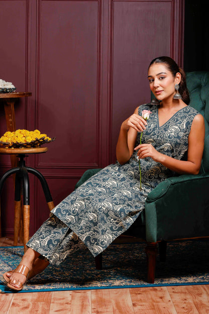 Rimeline Paisley Printed V-Neck Pure Cotton Kurta With Trousers