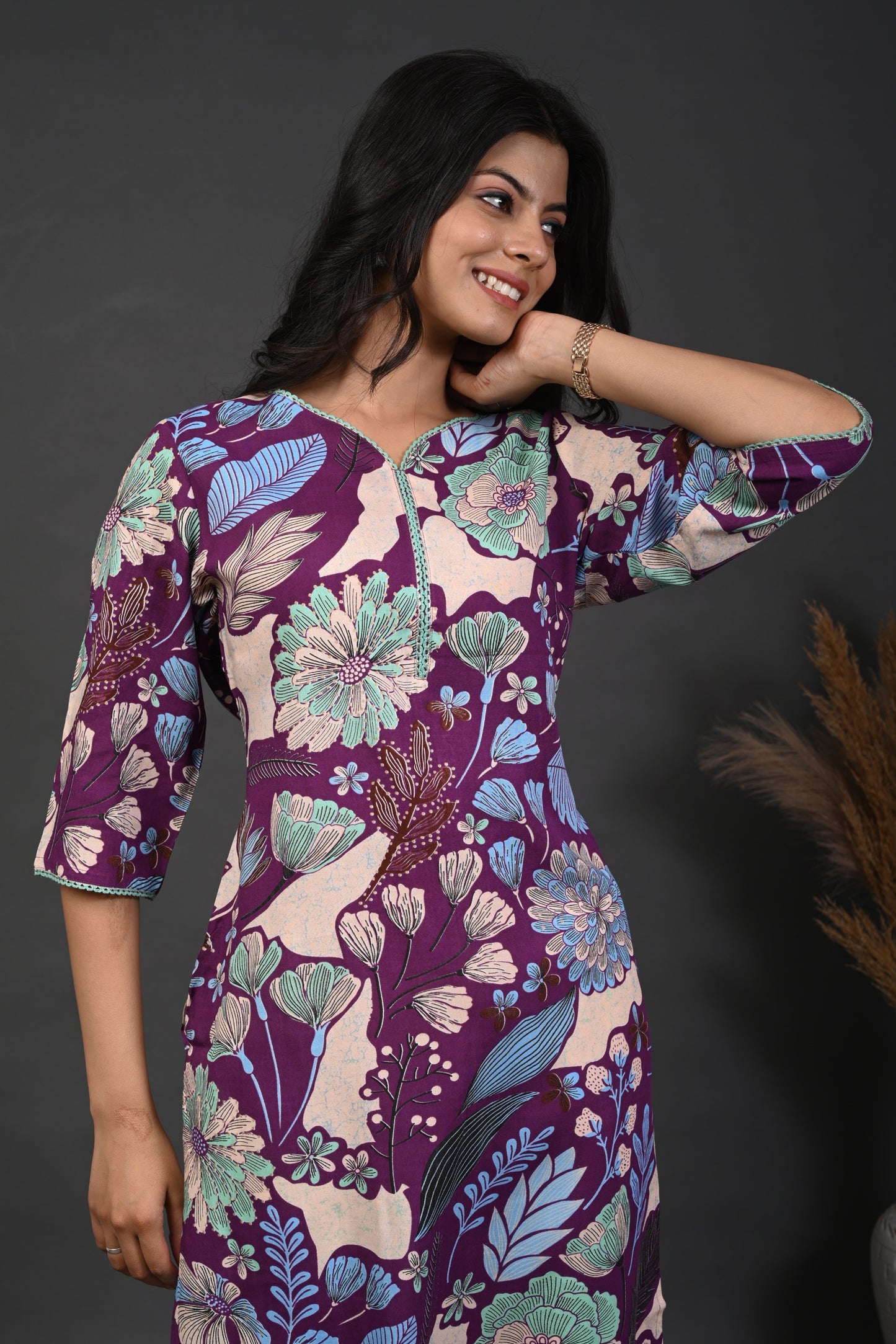 Rimeline Floral Screen Printed Sweetheart Neck Pure Cotton Straight Kurta