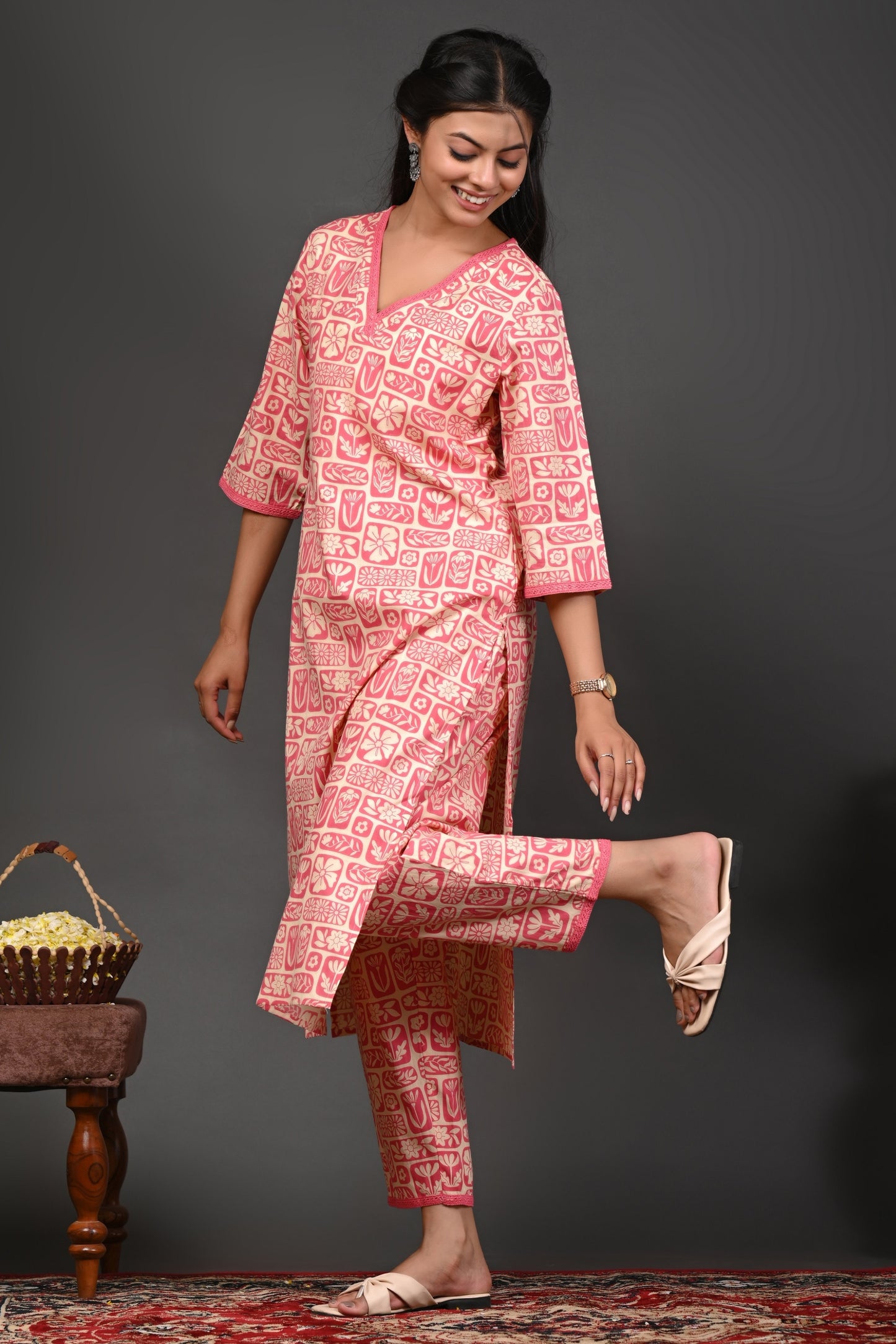 Rimeline Women Floral Printed Regular Straight Pure Cotton Kurta Sets