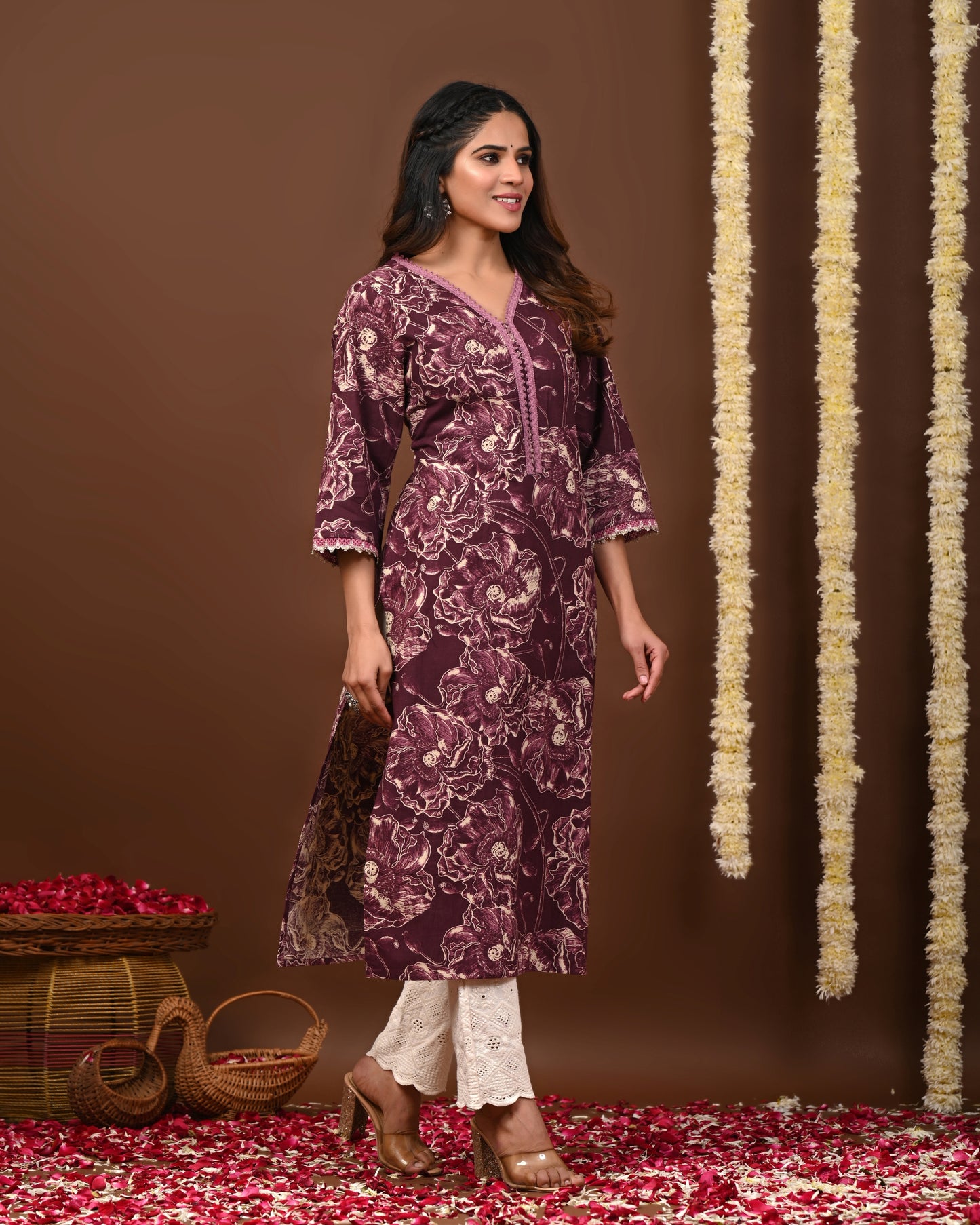 Rimeline Floral Printed V-Neck Straight Kurta