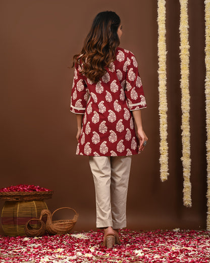 RimeLine Maroon Women Ethnic Motifs Printed Round-Neck Pure Cotton Kurti