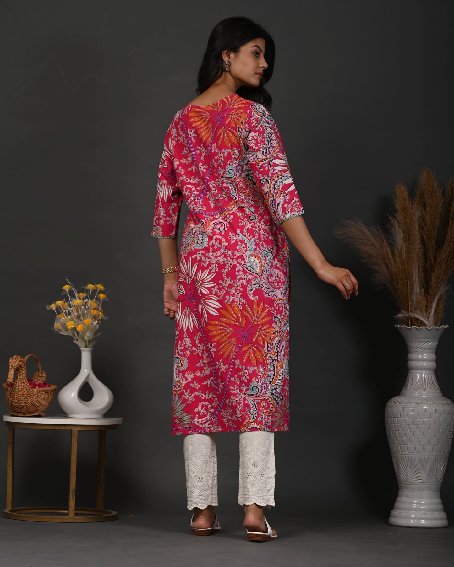 Rimeline Floral Screen Printed Sweetheart Neck Pure Cotton Straight Kurta
