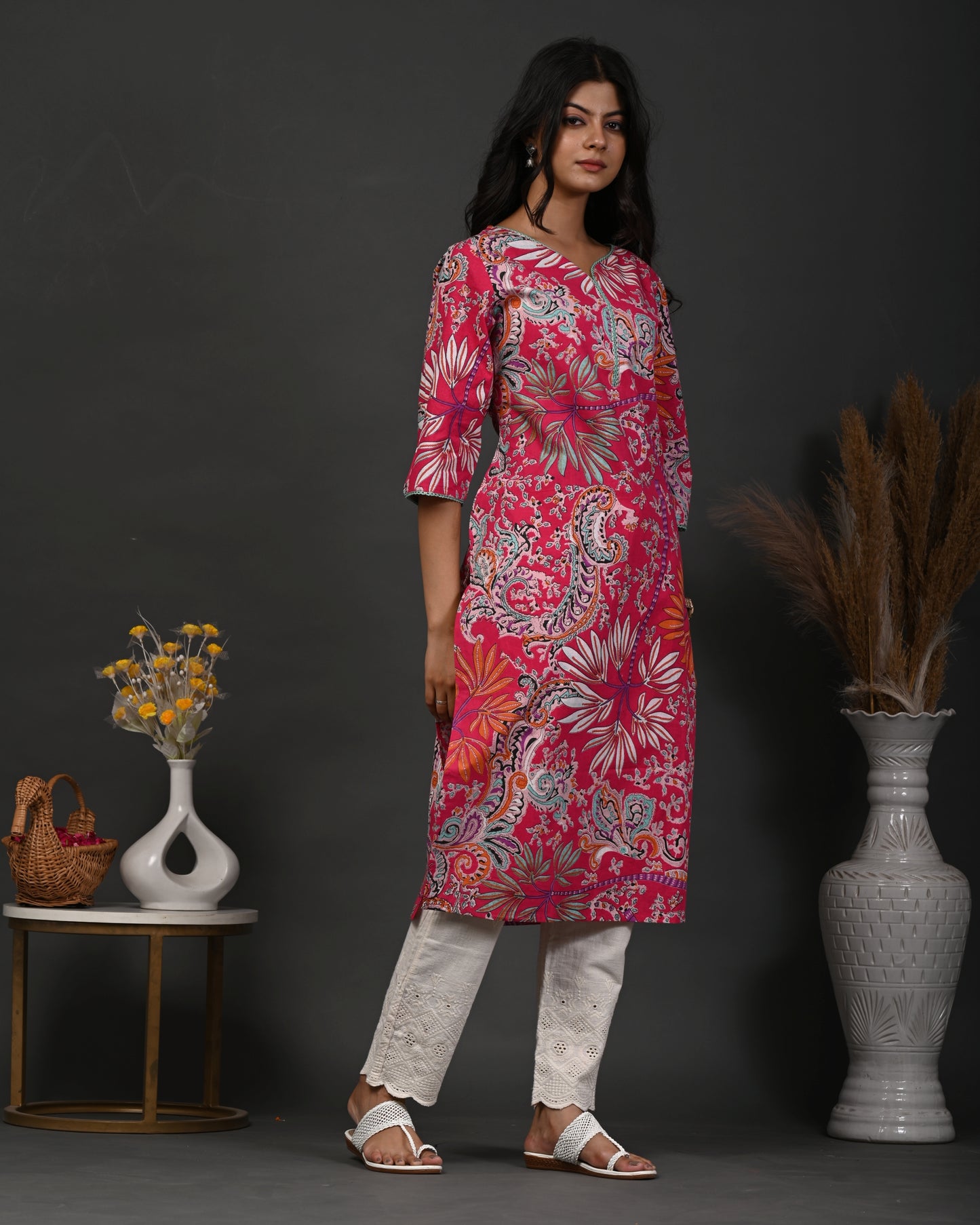 Rimeline Floral Screen Printed Sweetheart Neck Pure Cotton Straight Kurta