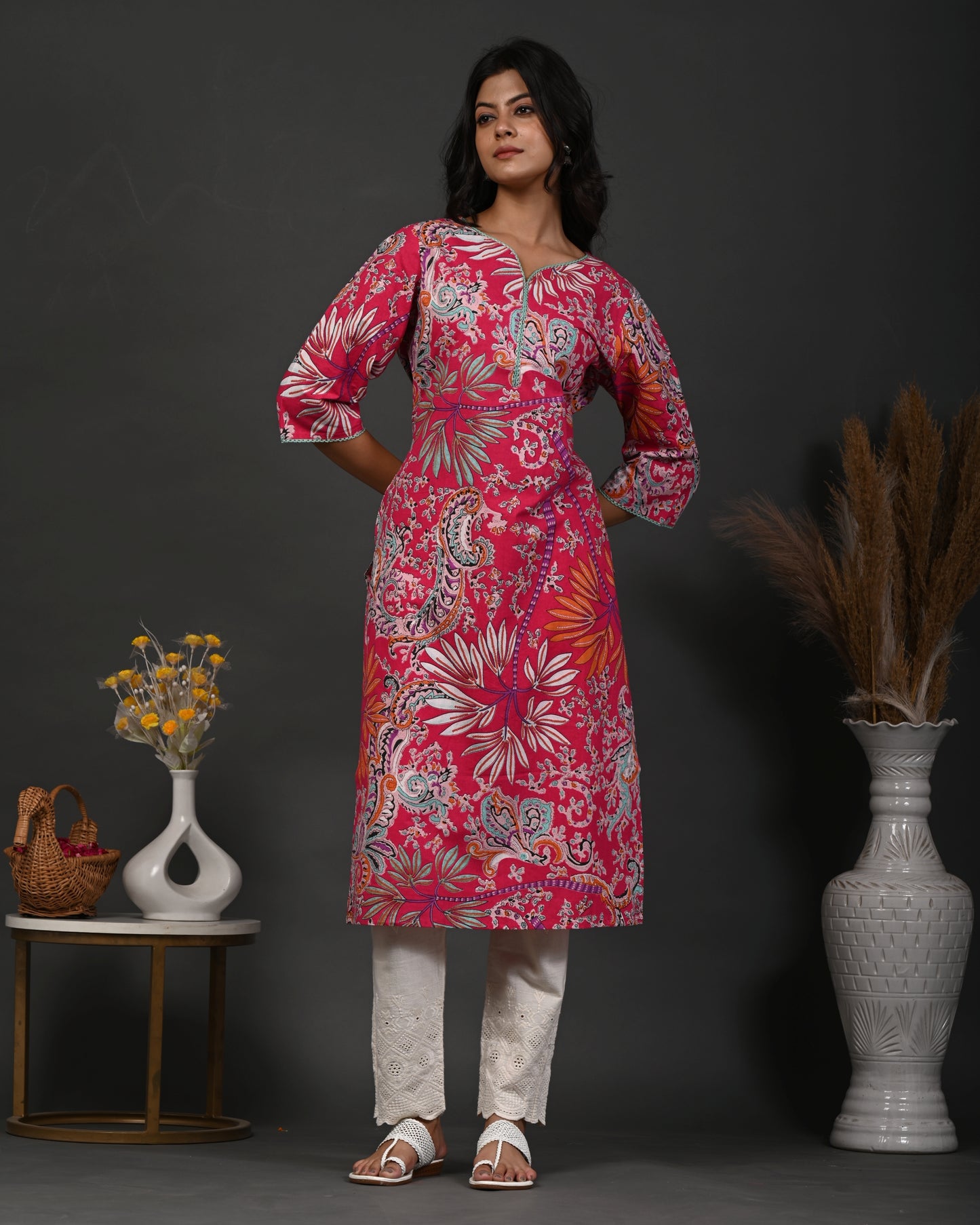 Rimeline Floral Screen Printed Sweetheart Neck Pure Cotton Straight Kurta