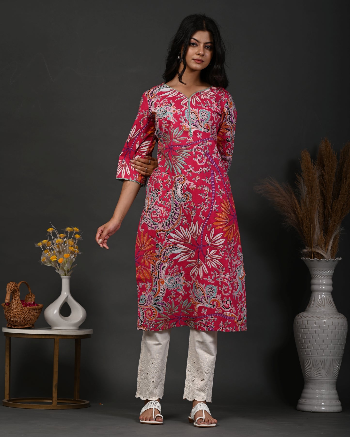 Rimeline Floral Screen Printed Sweetheart Neck Pure Cotton Straight Kurta
