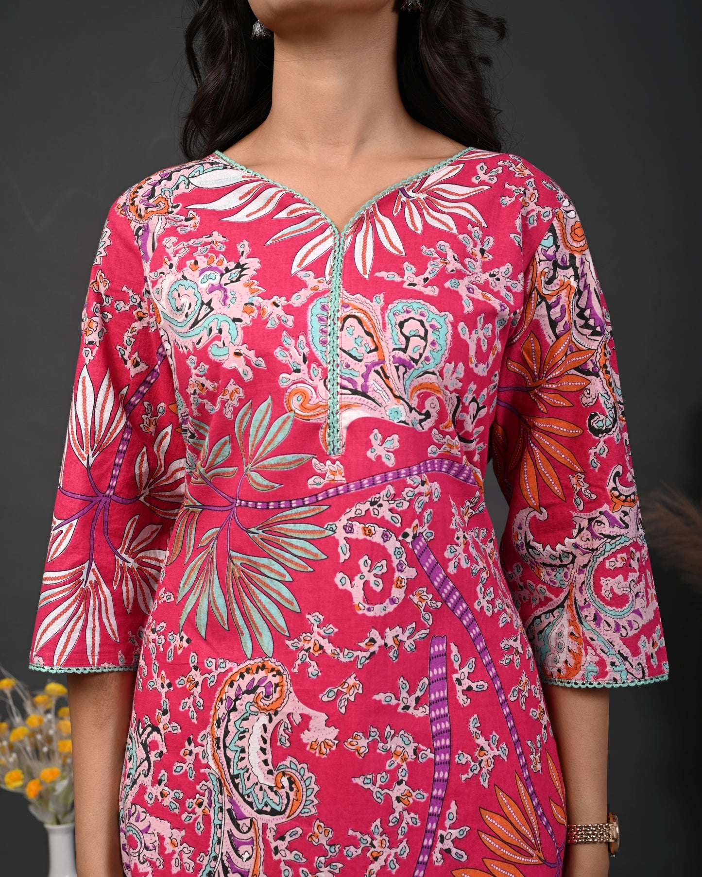 Rimeline Floral Screen Printed Sweetheart Neck Pure Cotton Straight Kurta