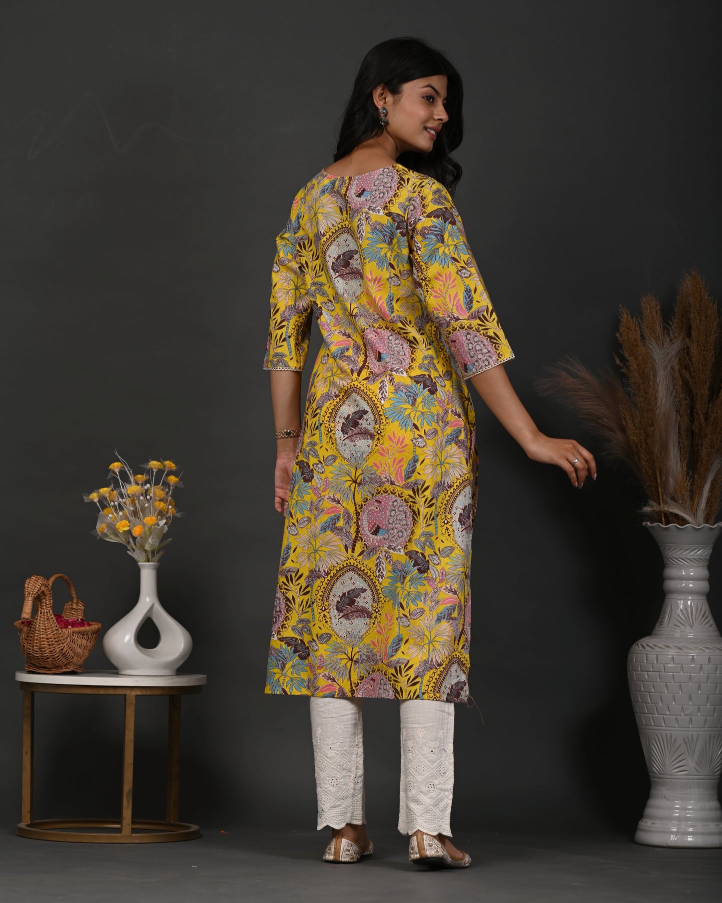 Rimeline Floral Screen Printed Sweetheart Neck Pure Cotton Straight Kurta