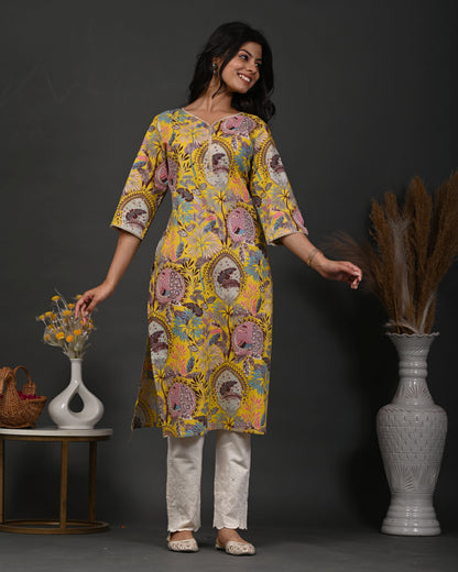 Rimeline Floral Screen Printed Sweetheart Neck Pure Cotton Straight Kurta