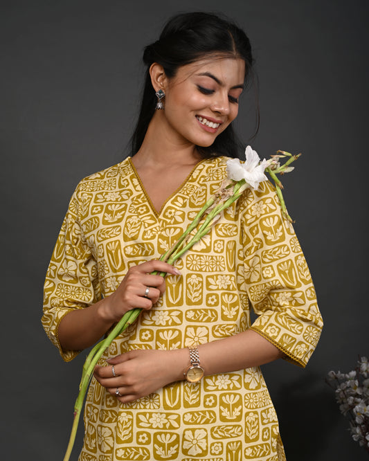 Rimeline Women Floral Printed Festive Cotton Straight Kurta