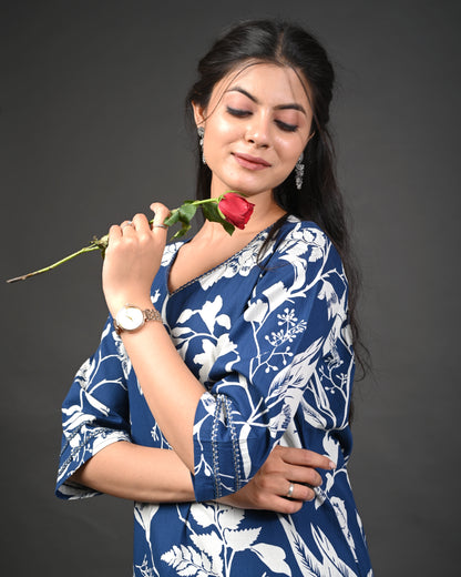 Rimeline Floral Screen Printed Sweetheart Neck Pure Cotton Straight Kurta