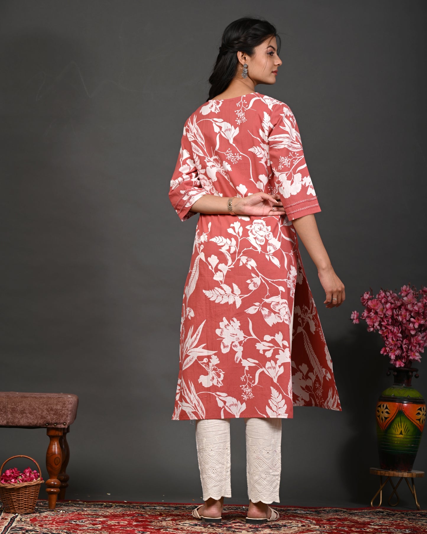 Rimeline Floral Screen Printed Sweetheart Neck Pure Cotton Straight Kurta