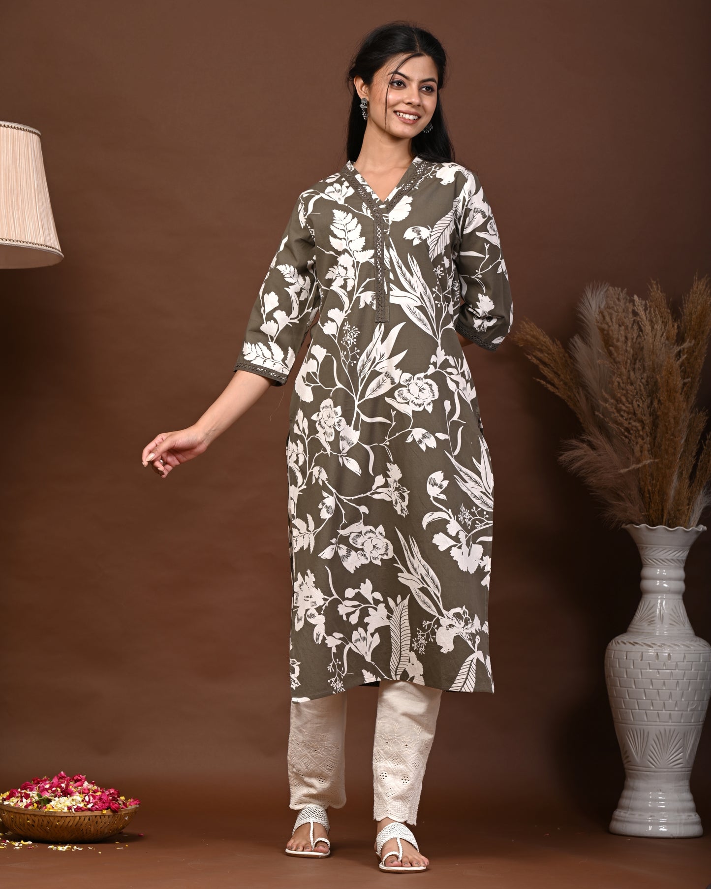 Rimeline Floral Screen Printed V-Neck Pure Cotton Straight Kurta