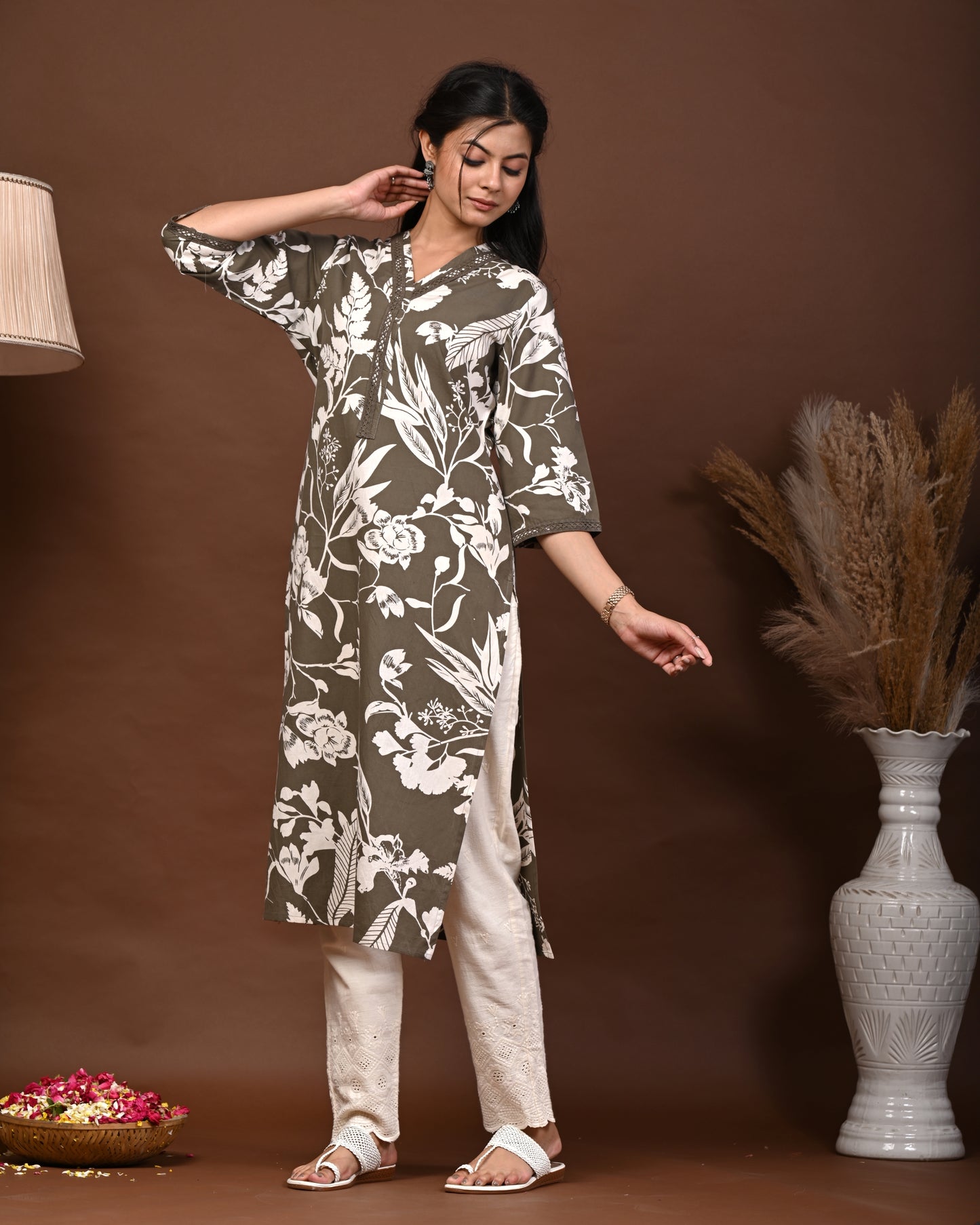 Rimeline Floral Screen Printed V-Neck Pure Cotton Straight Kurta