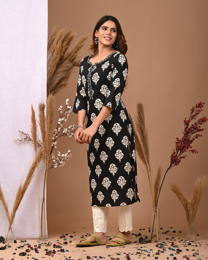 RimeLine Black Ethnic Motifs Printed Round-Neck Cotton Kurti