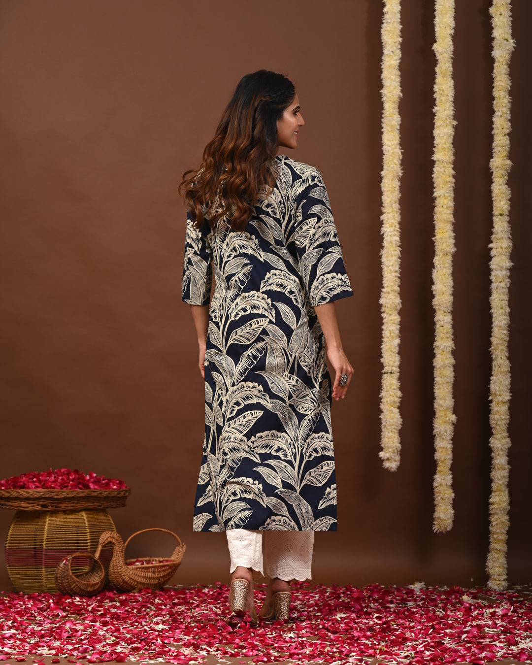 RimeLine Floral Printed Navy Blue V-Neck Straight Kurta