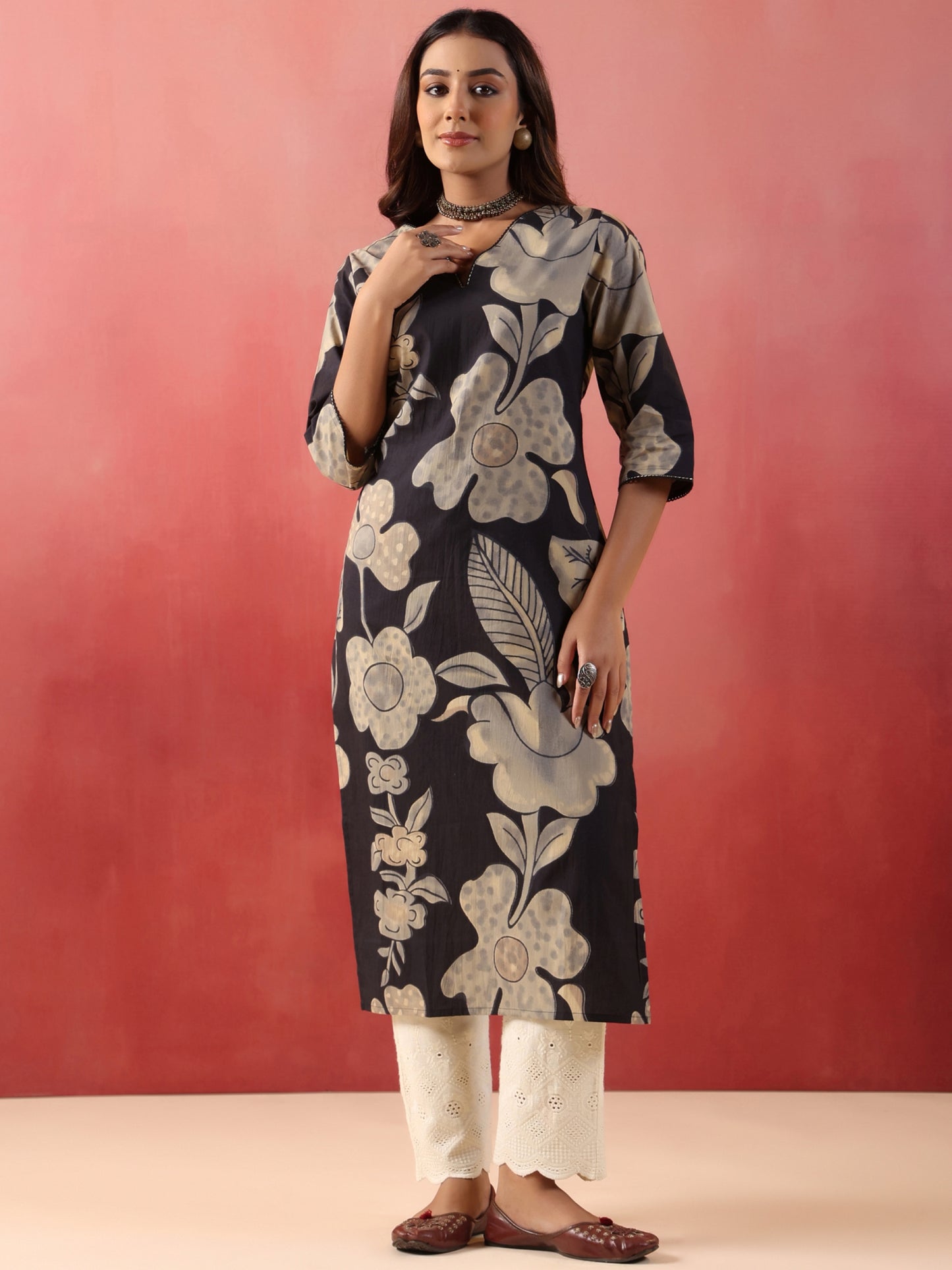 Anouk Rustic Floral Printed V-Neck Pure Cotton Straight Kurta