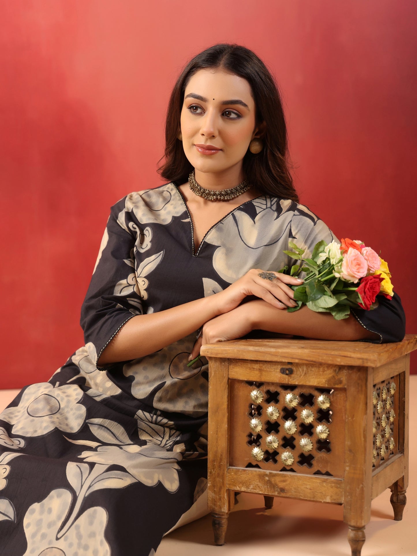 Anouk Rustic Floral Printed V-Neck Pure Cotton Straight Kurta