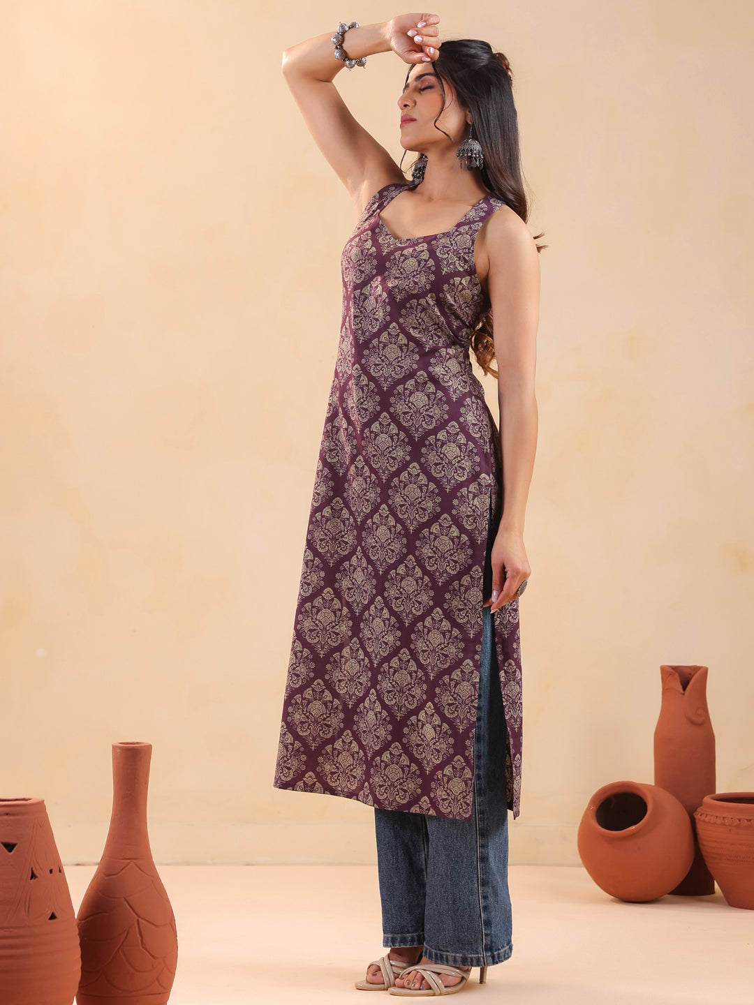 Rimeline Women Ethnic Motifs Printed Thread Work Backless Kurta