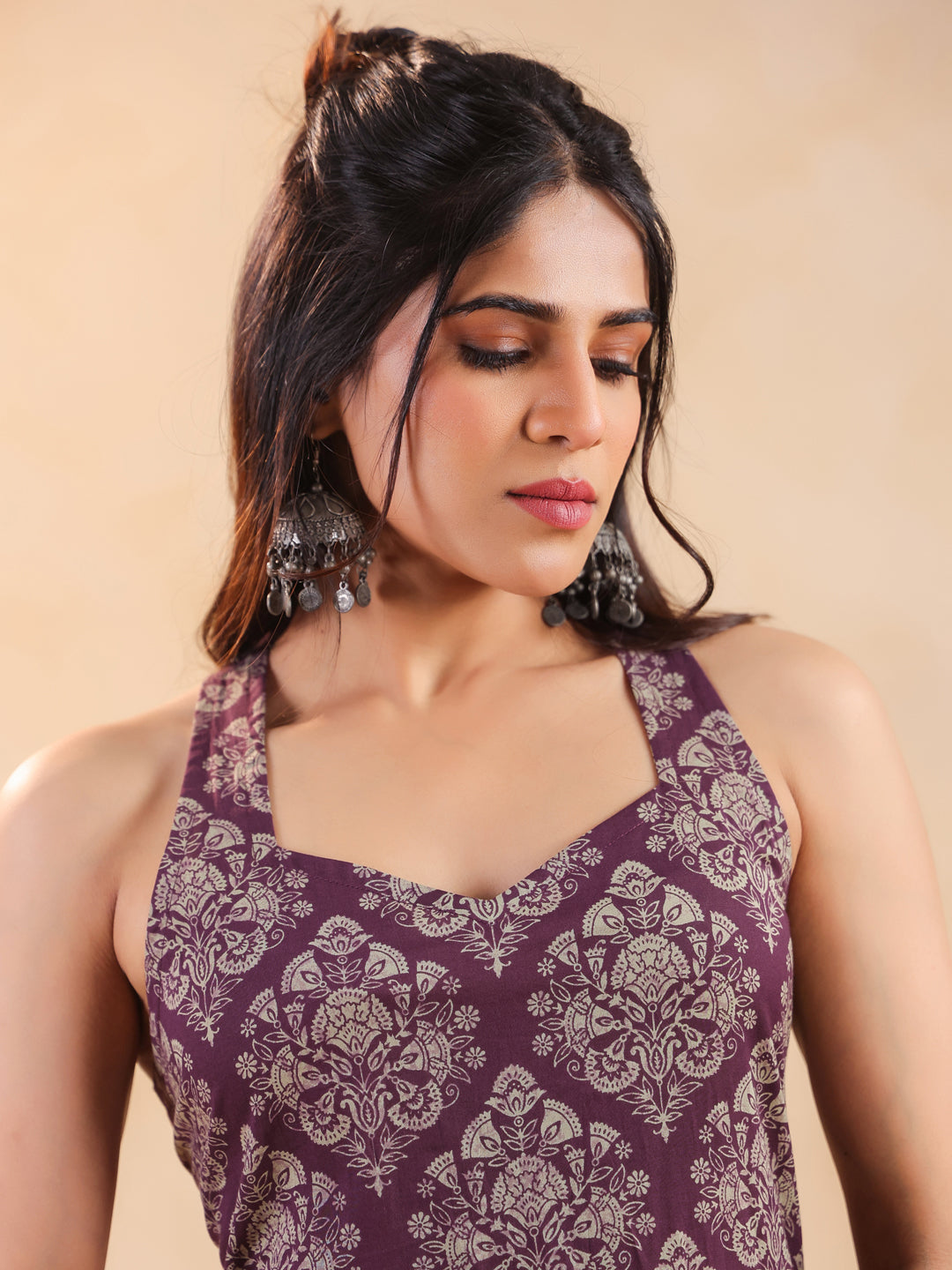 Rimeline Women Ethnic Motifs Printed Thread Work Backless Kurta