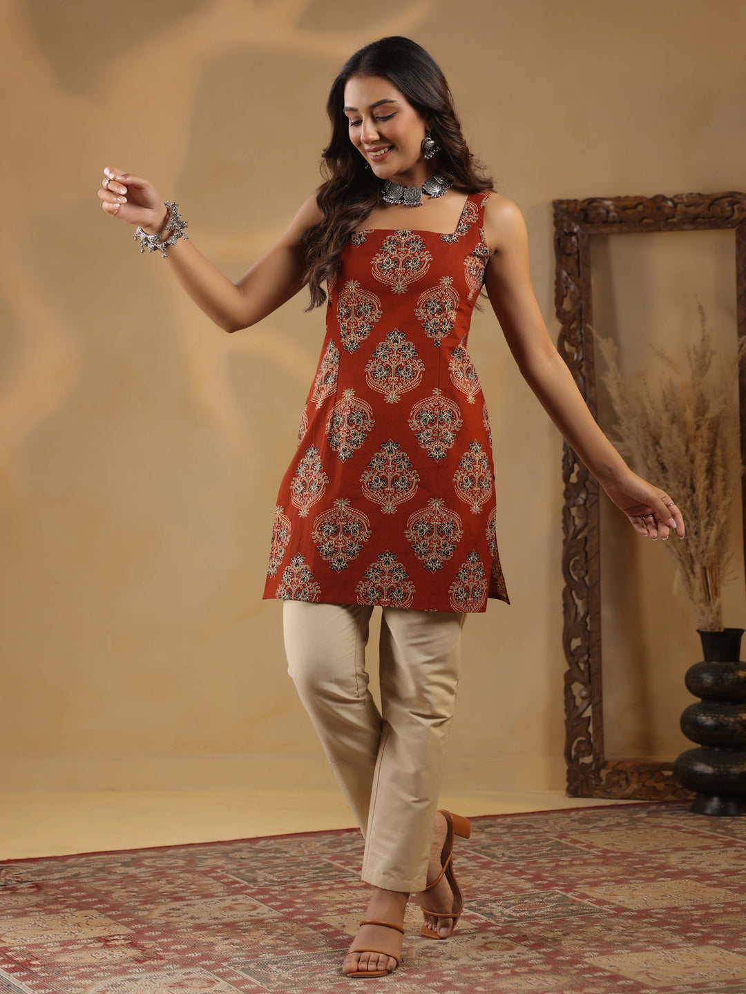 Rimeline Ethnic Motifs Printed Square Neck Pure Cotton Kurti