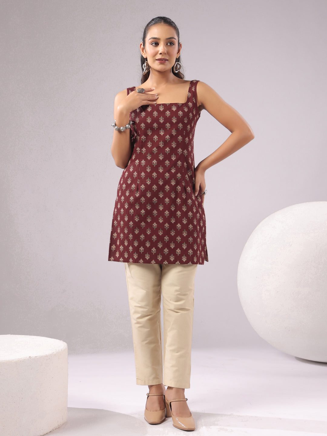 Rimeline Ethnic Motifs Printed Square Neck Pure Cotton Kurti